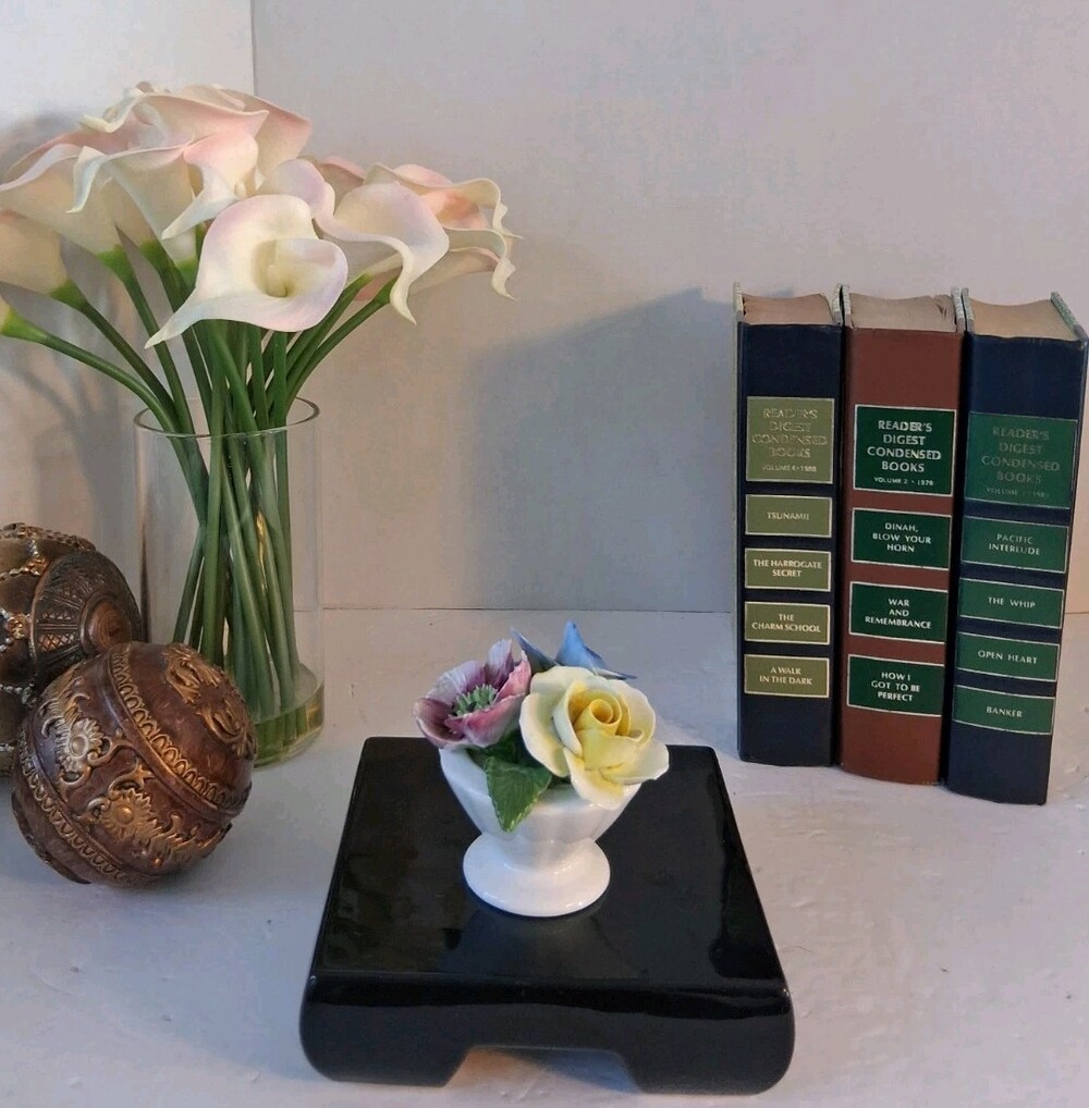 Radner Floral Bone China England Porcelain Flower Bouquet; Pristine! 2.25"H
